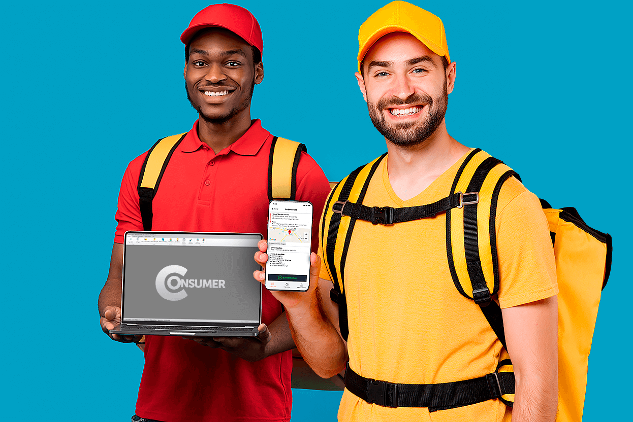 Dois entregadores prontos para sair com os pedidos do restaurante