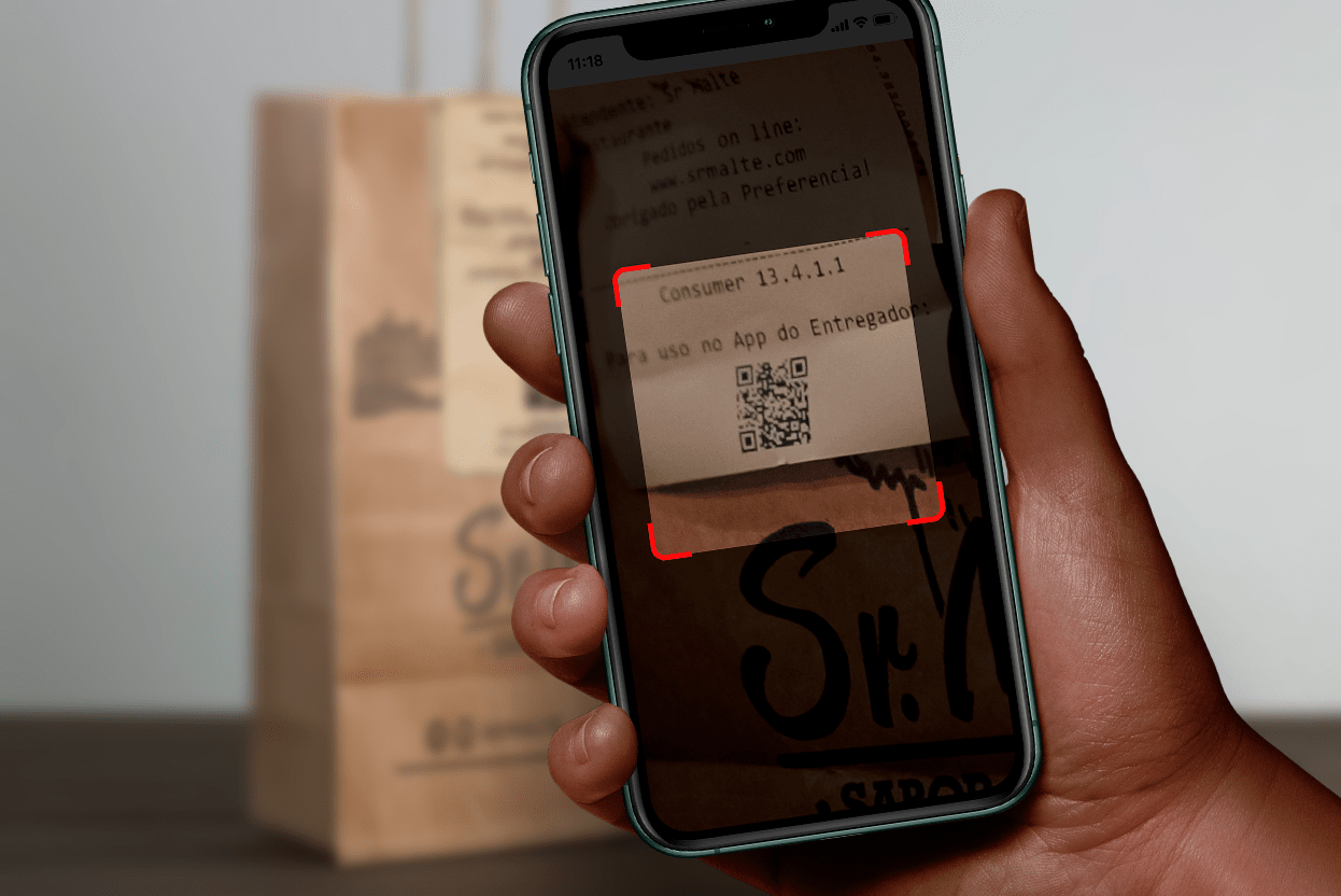 Entregador capturando pedidos pelo QR code no App do Entregador