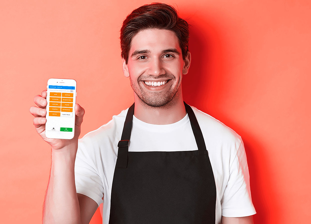 Equipe concentrada na cozinha com os pedidos integrados ao Consumer