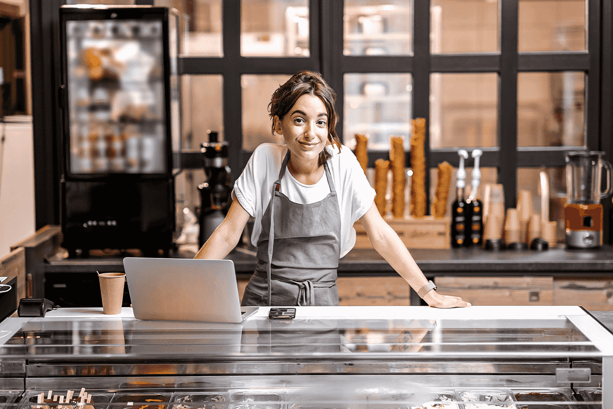 Atendimento em sorveteria com o sistema Consumer
